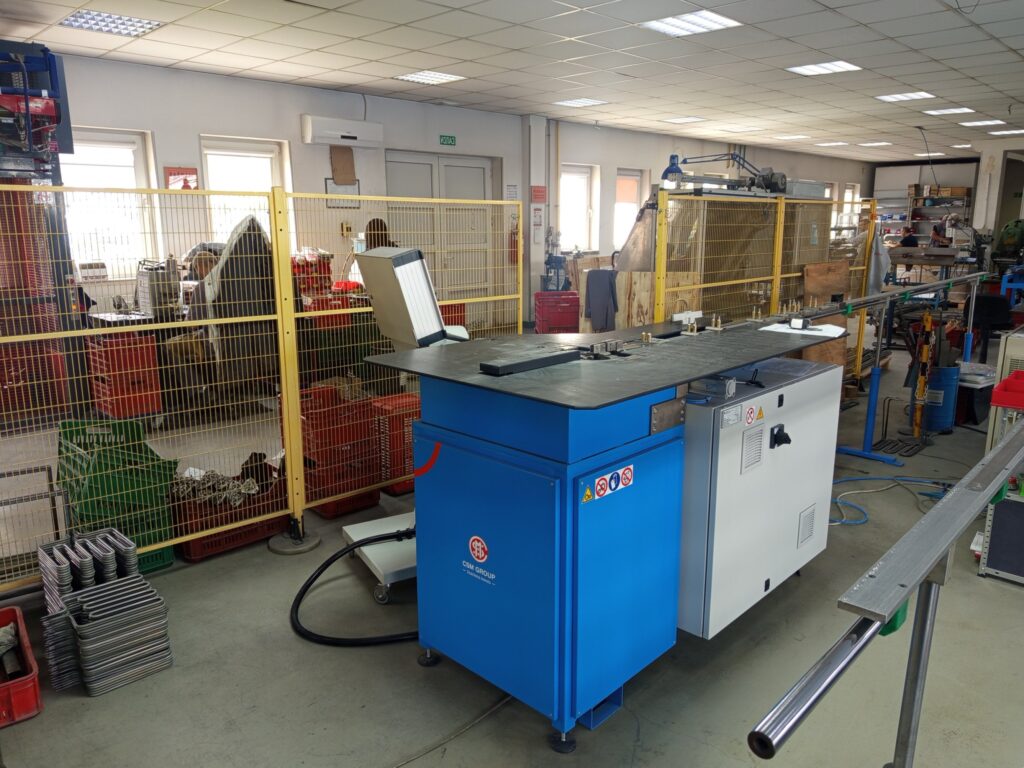 universal bending machine in elektrotermija